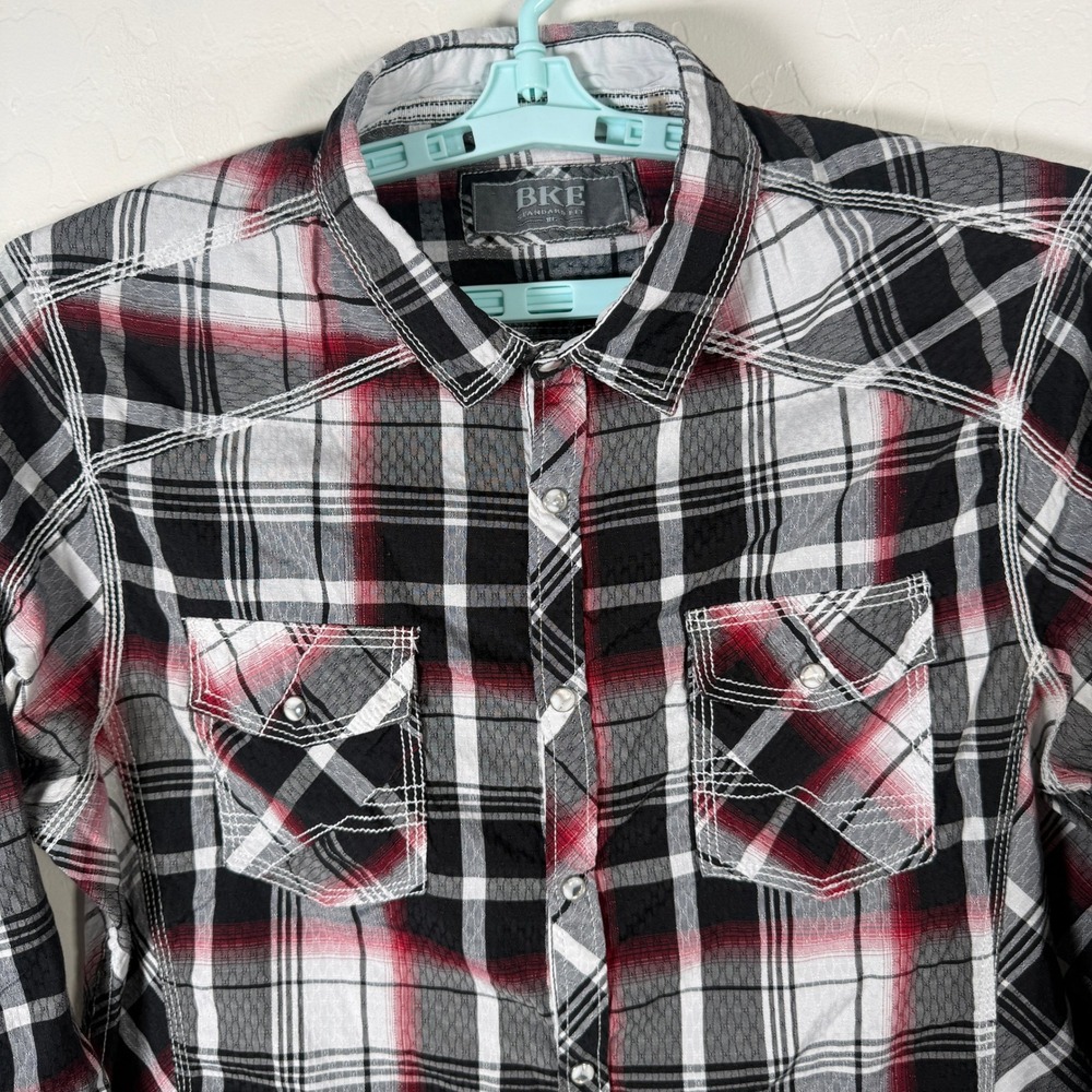 BKE Shirt Mens XL Red White Black Plaid Pearl Snap Western Rockabilly